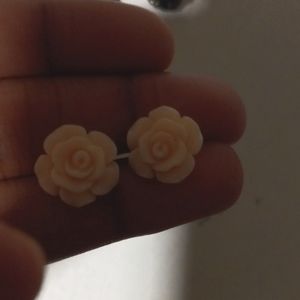 Rose earrings